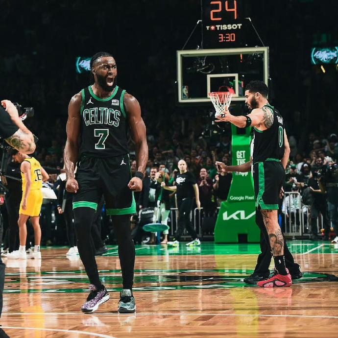 包含转会期欧冠传出新动向,波士顿凯尔特人手感冰凉,管理层表态:赛场秩序良好,更衣室氛围转暖的词条 包含转会期欧冠传出新动向,波士顿凯尔特人手感冰凉,管理层表态:赛场秩序良好,更衣室氛围转暖的词条