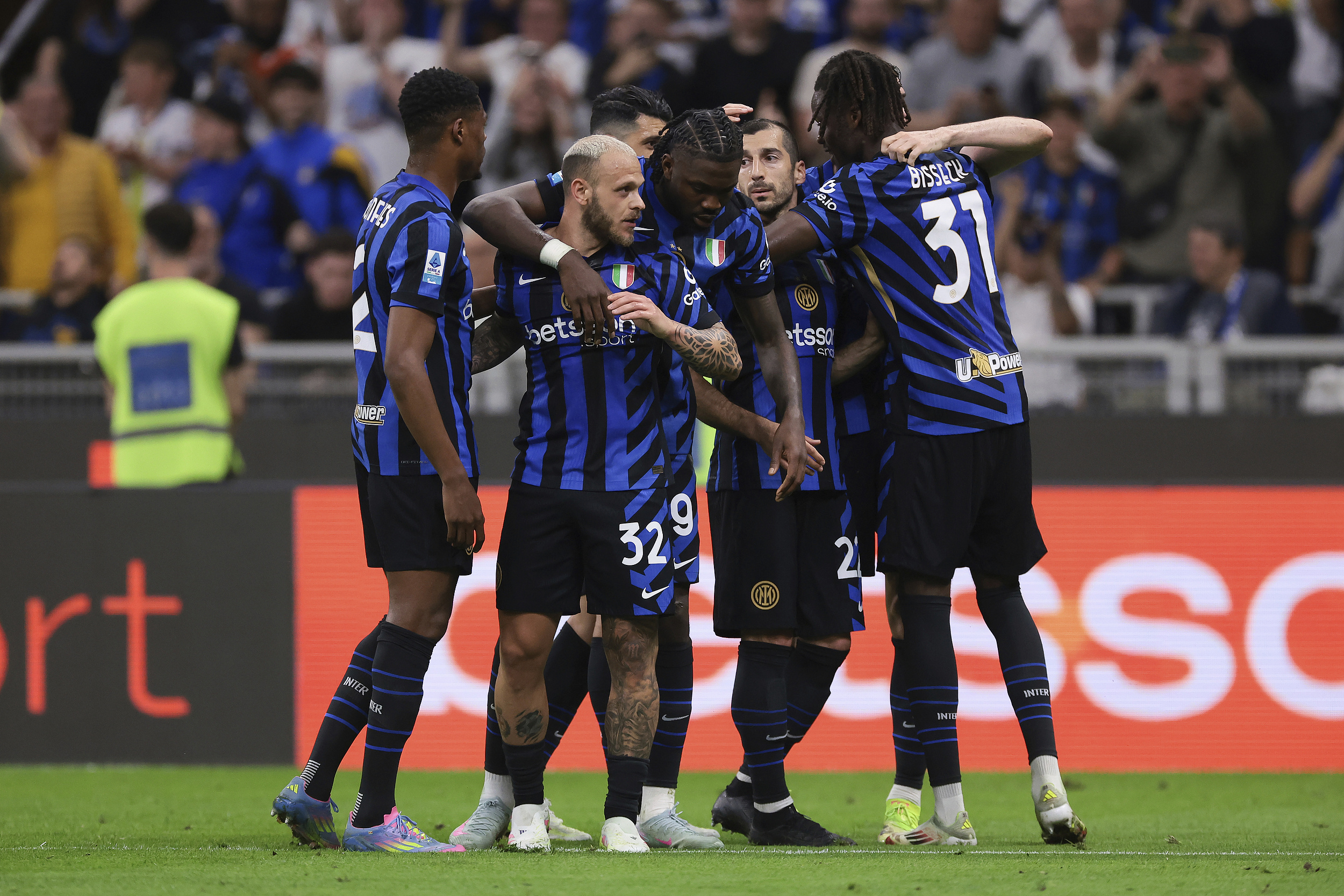 转会期萨克拉门托国王备战荷甲，复出首秀细节曝光，球迷炸锅，数据趋势出现新变化的简单介绍